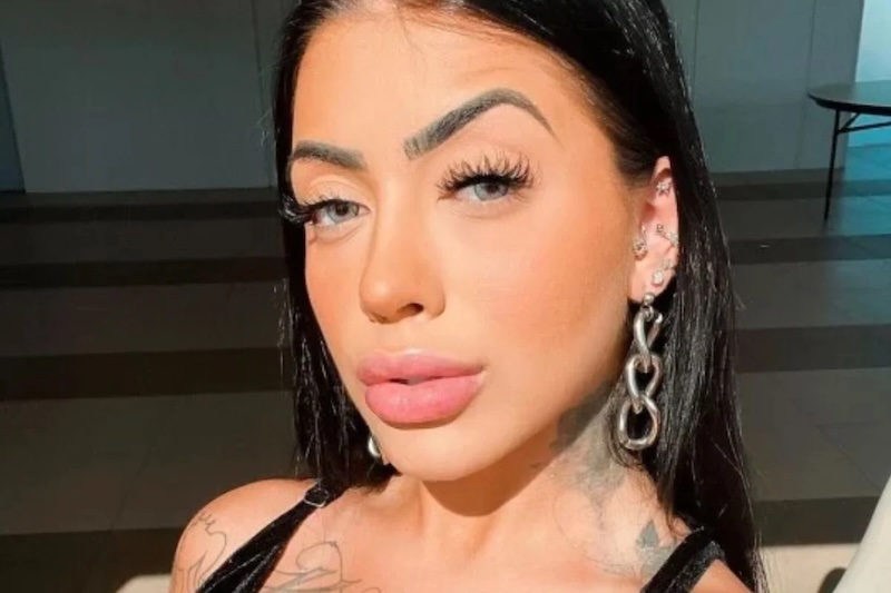 MC Mirella vence disputa judicial contra o IFood;  - Decisão judicial aponta falha do IFood e assegura direitos da cantora.