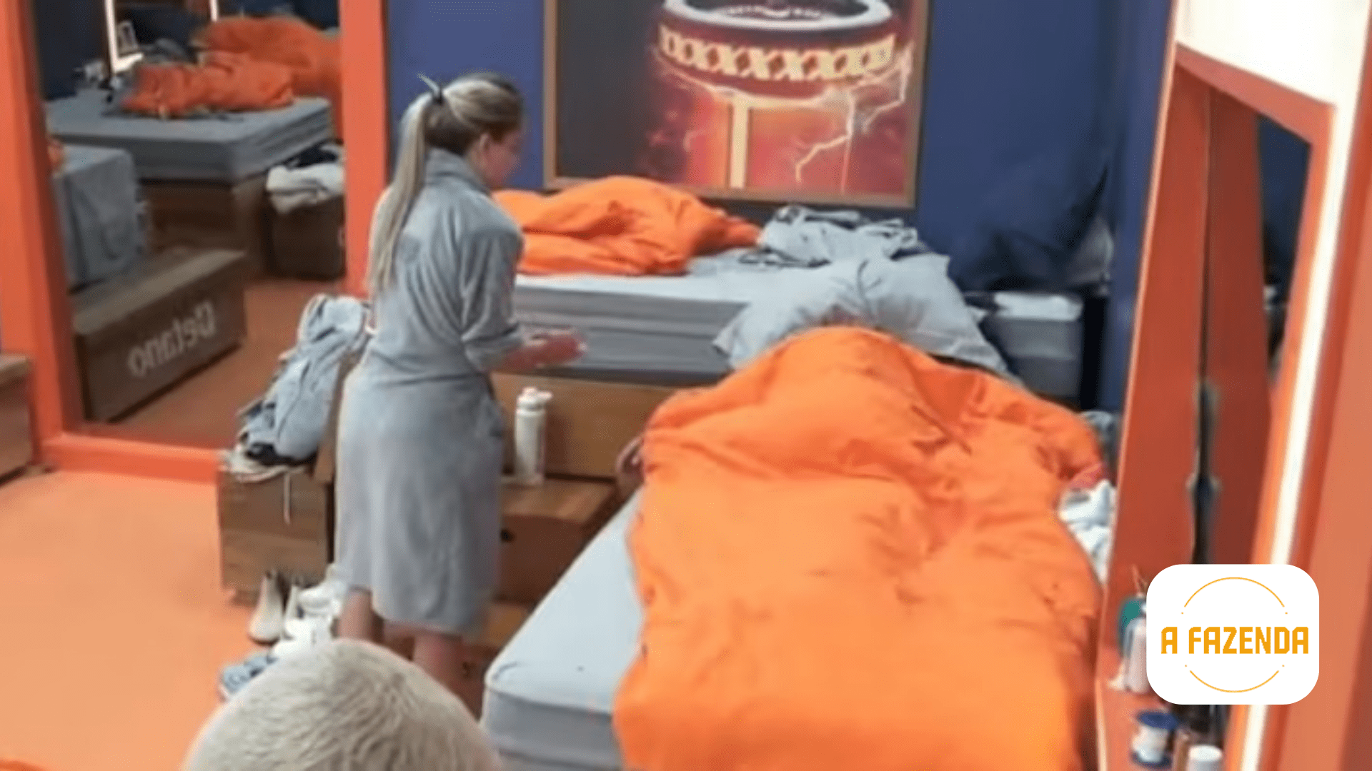 Saory volta a acordar Rayane durante a tarde: ‘Acorda golpistinha’ - Nova tensão toma conta da sede entre Saory e Rayane