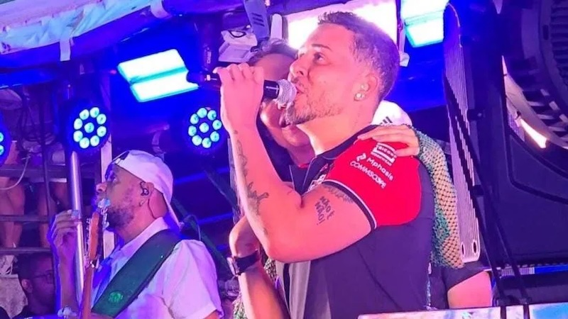 Carlinhos Maia se pronuncia após vaias no Pré-Caju 2025 - Influenciador relembra convites de Ivete e Claudia e comenta reação do público